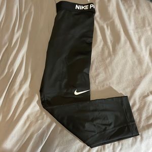 Nike Pro Capri Leggings